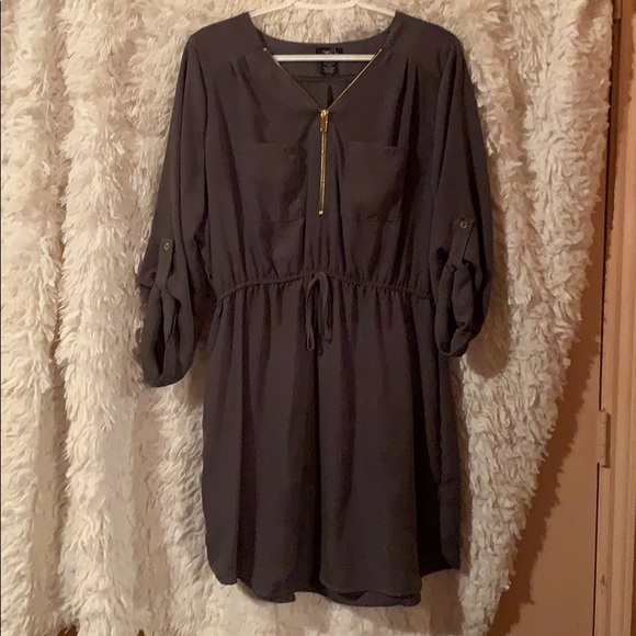 Dress - Picture 1 of 1